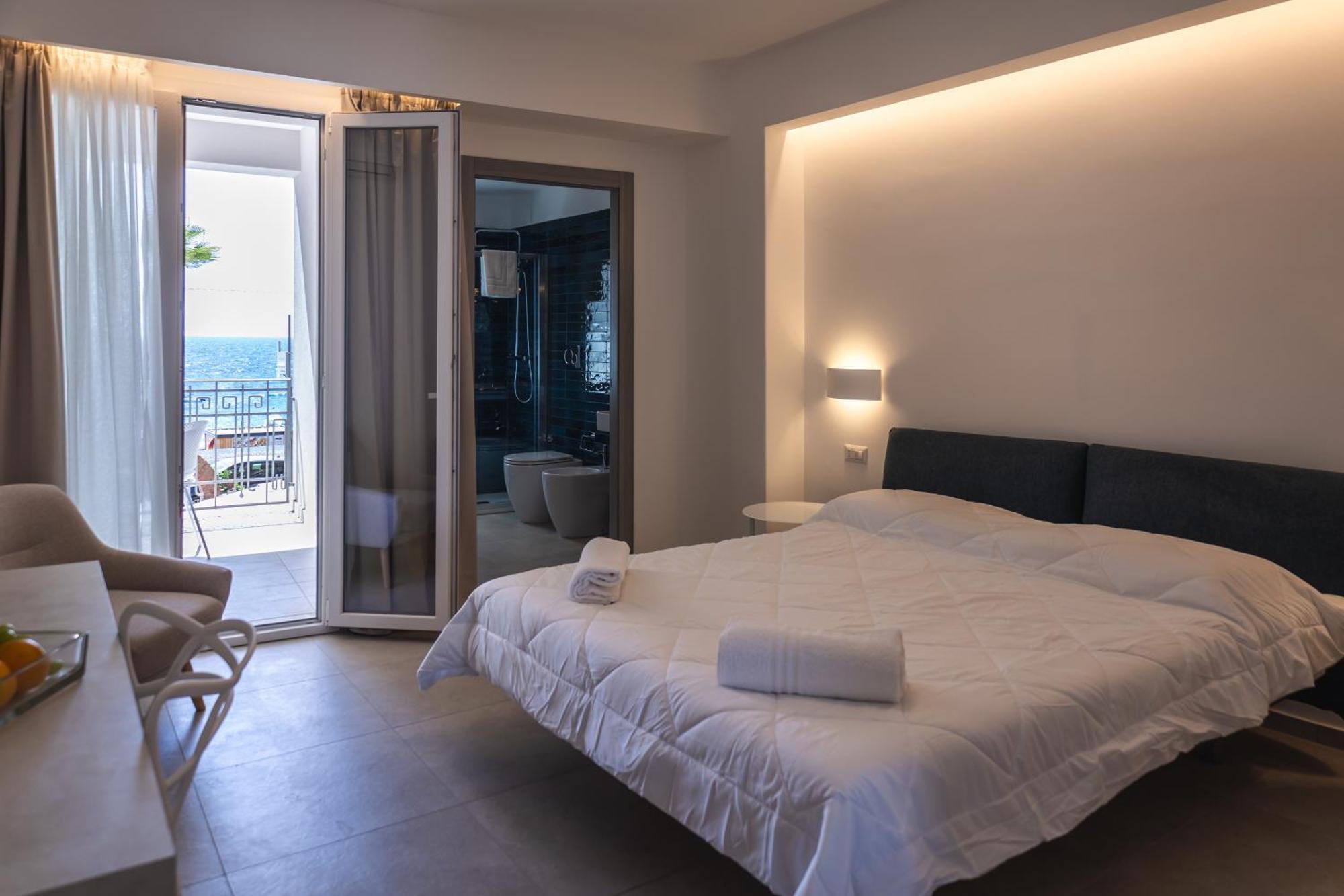 Atena Room Letojanni Exterior foto