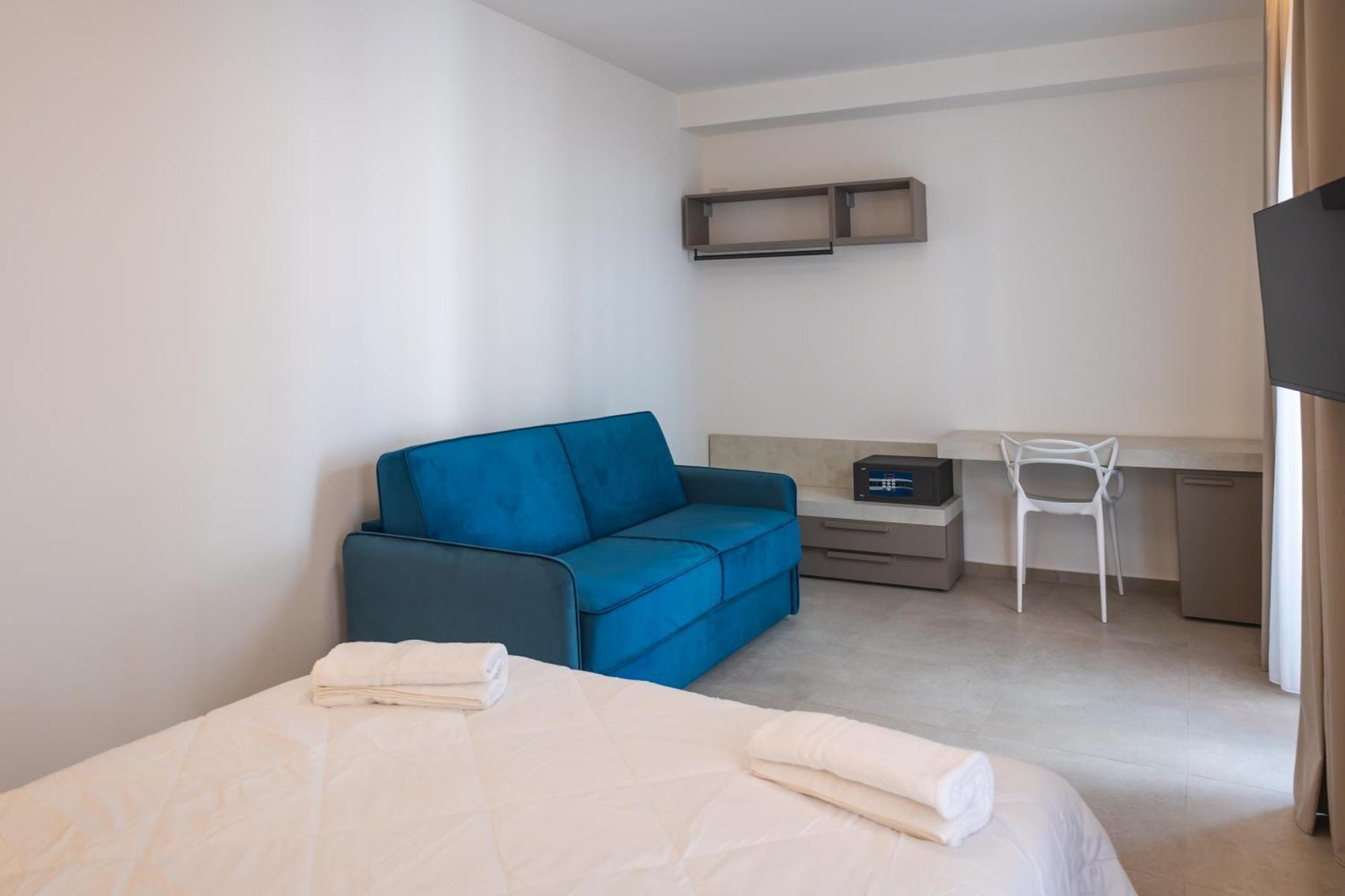 Atena Room Letojanni Exterior foto
